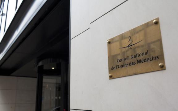 plaque accueil du conseil national de l'ordre des médecins